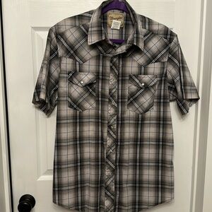 Men wrangler snap skirt. Large